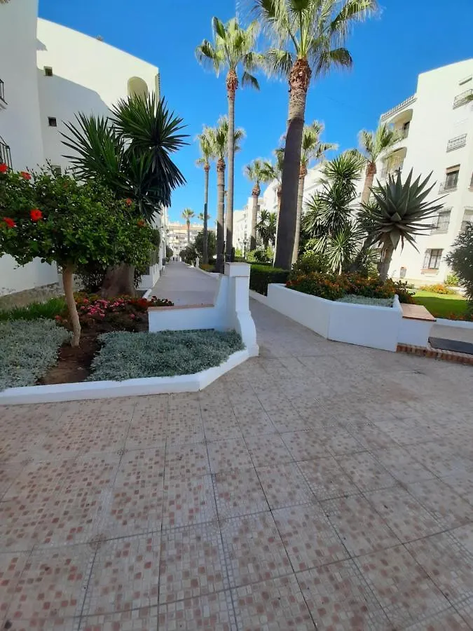 Beachfront Penthouse 3 Double Bedrooms, 2 Bathrooms San Luis de Sabinillas